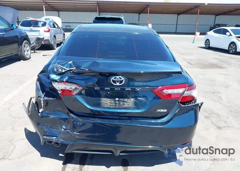 2018 Toyota Camry Xse z USA, uszkodzony, nr VIN 4T1B61HK4JU669798